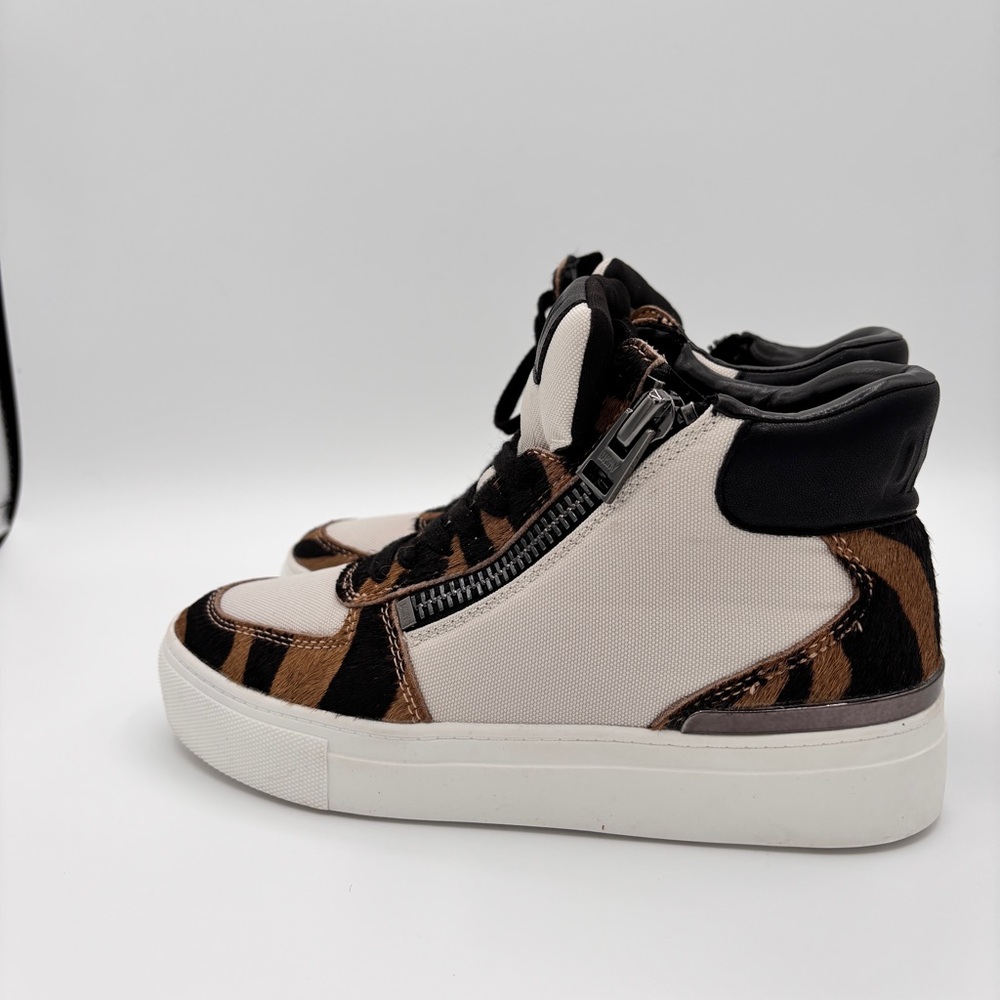 DKNY Women's Cindell Lace-up Size 5.5 M Tiger Strips Zipper Sneakers - Picture 10 of 11